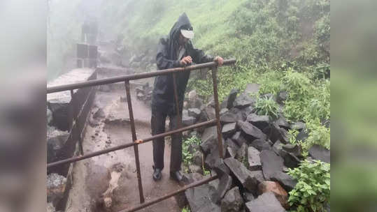 Rajgad Landslide : राजगडाच्या बालेकिल्ल्यावर दगड कोसळली, पर्यटकांसाठी मोठी अपडेट, प्रवेश बंद राहणार कारण..