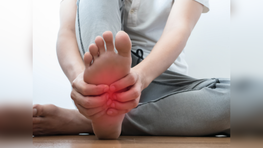 Itching In Foot: पायाच्या तळव्यांना खाज सुटतेय? जाणून घेऊया चांगले की वाईट