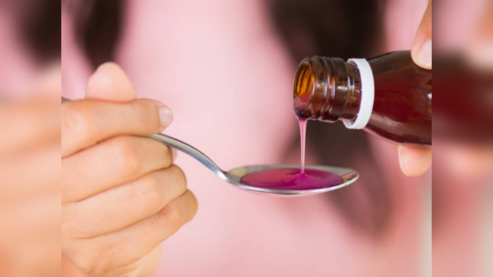 Best Cough Syrup : WHO ने भारतातल्या या कफाच्या औषधाला म्हटलंय 'विष', खोकल्यावर रामबाण ठरतील ६ आयुर्वेदिक उपाय