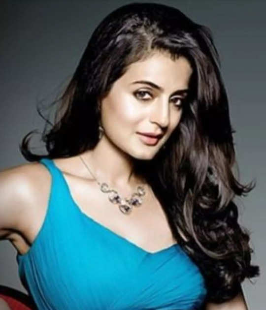 Ameesha Patel: 'मेरी बेटी को हाथ भी मत लगाना', जब पार्टी में ममता कुलकर्णी पर भड़कीं अमीषा पटेल की मम्मी