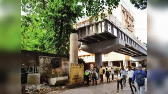 Mumbai CSMT Station: हिमालय पुलाला आता सरकता जिना, 'या' महिन्यात प्रवाशांच्या सेवेत येणार