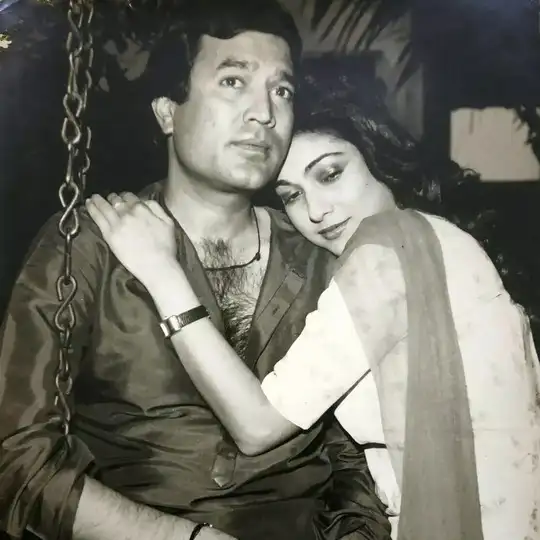 rajesh khanna love story बेटियों के कारण राजेश खन्ना ने टीना मुनीम से