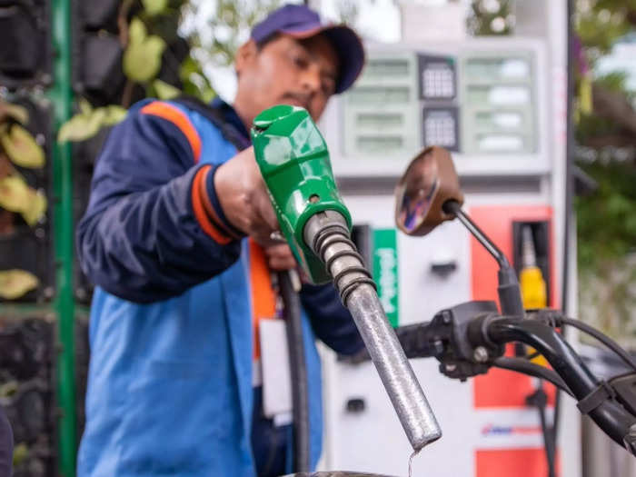 Petrol Diesel Price Today: ஆகஸ்ட் 20 பெட்ரோல், டீசல் விலை நிலவரம்..!