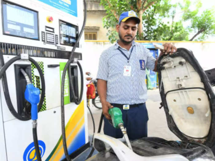 Petrol Diesel Price Today: இன்றைய பெட்ரோல், டீசல் விலை எவ்வளவு தெரியுமா?