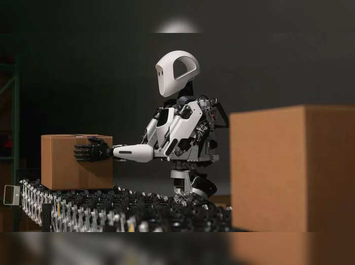 Robot Revolution : रोबोट आपके दरवाजे पर खड़ा है ! इस क्रांति को रोक पाना अब संभव नहीं