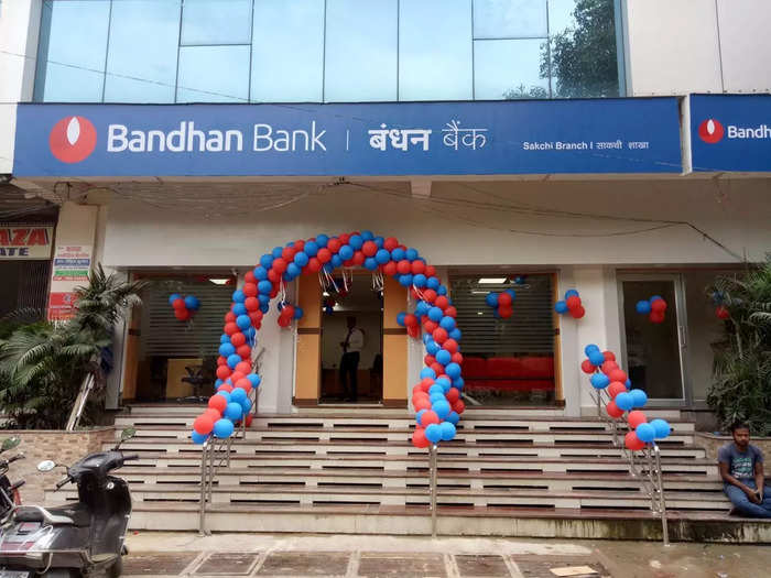Bandhan Bank: এই ব্যাঙ্কে সেভিংস অ্যাকাউন্টে মিলছে দুর্দান্ত সুদ। (ফাইল ফটো)