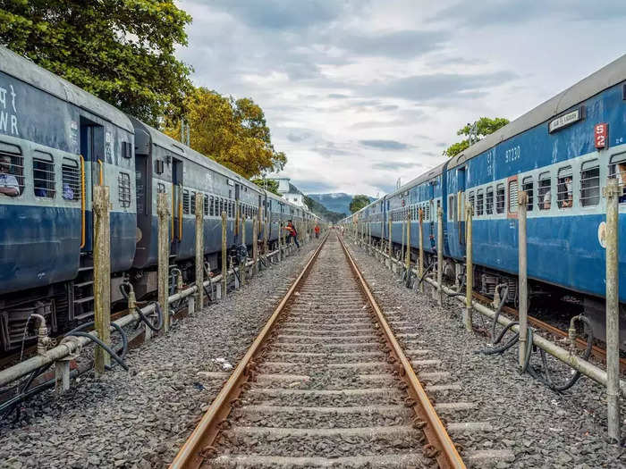 Indian Railway: দুর্ঘটনার ক্ষেত্রে বাড়ানো হল আর্থিক সাহায্যের পরিমাণ। (ফাইল ফটো)