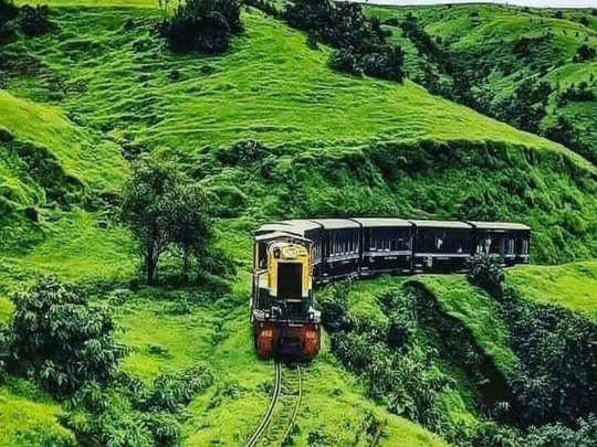 Mini Train Service: নেরাল থেকে মাথেরানের মিনি ট্রেন সার্ভিসটি চালু করল রেলওয়ে। (প্রতীকী ছবি)