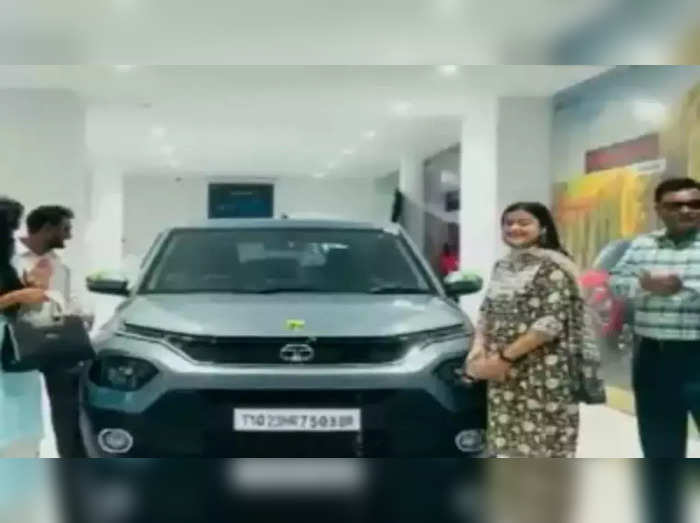 pharmaceutical company gifted cars to employees