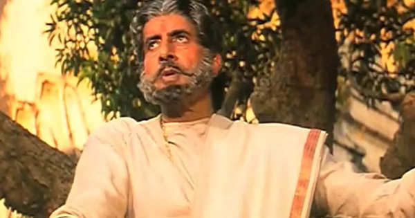 13 एक्टर्स ने ठुकरा दी थी 'सूर्यवंशम', इन 2 कारणों से फ्लॉप हो गई थी अमिताभ बच्चन की 'हिट' फिल्म