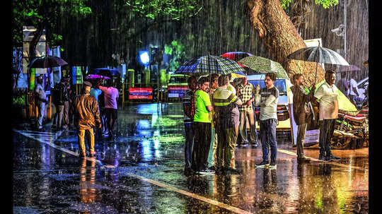 Weather Update : ऐन दिवाळीत पावसाची 'आतषबाजी', पुढचे काही दिवस कसं असेल हवामान? वाचा सविस्तर...