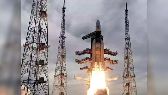 Chandrayaan-4: आता ISRO चंद्रावरुन माती आणण्याच्या तयारीत; काय करणार नेमकं? जाणून घ्या कशी असेल मोहीम?