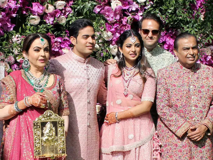 Mukesh Ambani family