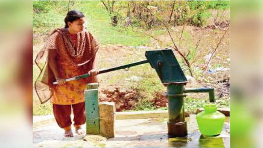 चिंताजनक! देशातील बहुतांश भूजलसाठा दूषित, पिण्याच्या पाण्यात आढळले विषारी घटक, तुम्ही कोणतं पाणी पिताय?