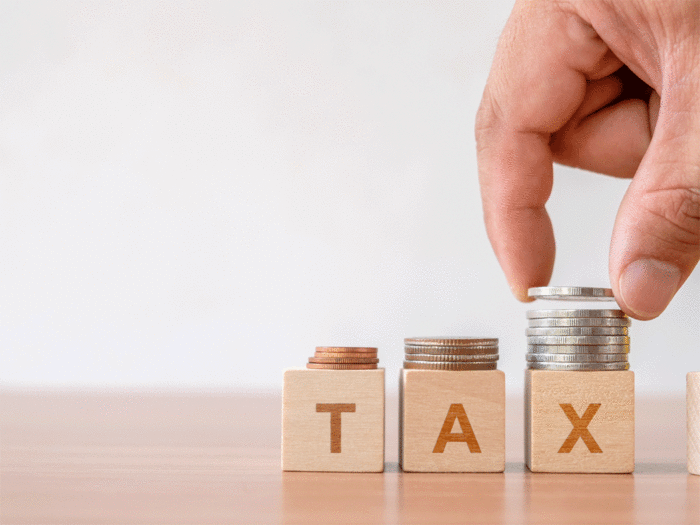 direct tax collection rises 21% to rs 13.7 lakh crore
