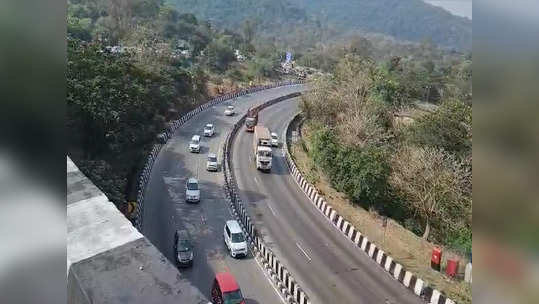 मोठी बातमी,तब्बल ३५ तासानंतर मुंबई-पुणे द्रुतगती महामार्गावरील वाहतूक कोंडी सुटली...! पोलिसांचे प्रयत्न यशस्वी