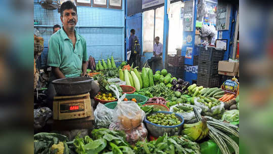 संक्रांतीमुळे भाज्या कडाडल्या, वांगी- गाजर- मटार या भाज्यांना मोठी मागणी, जाणून घ्या ताजे दर