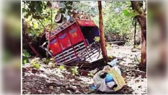 पोहरादेवीचा नवस फेडायला जाताना भाविकांसोबत अनर्थ; सहा जागीच ठार, १२ जण जखमी