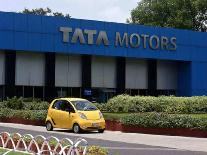 Tata Motors share price