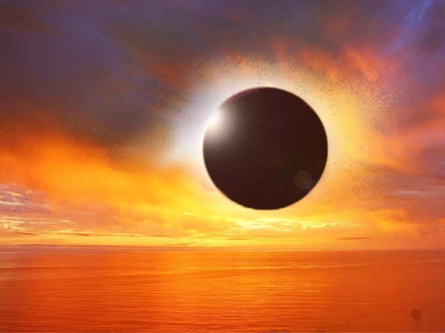 8 अप्रैल को लगेगा साल का पहला पूर्ण सूर्य ग्रहण