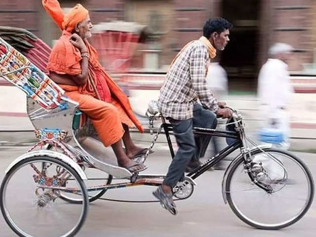 शहर के पुराने इलाके में कभी की है रिक्शे की सवारी