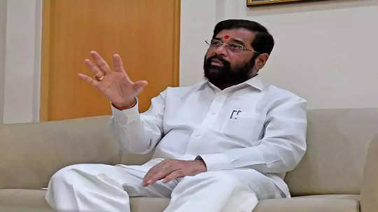 CM Eknath Shinde: अनधिकृत होर्डिंग उभारल्यास थेट गुन्हा दाखल करा; मुख्यमंत्र्यांचे महापालिकेला आदेश