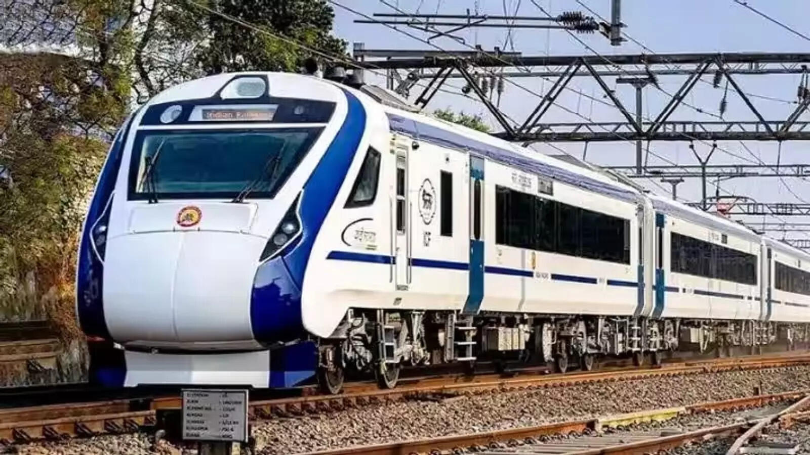 how much cost need to make vande bharat Rail: நீங்க போற வந்தே பாரத் ரயிலை  தயாரிக்க எவ்வளவு செலவாகும்னு தெரியுமா.. தெரிஞ்சுக்கோங்க! - The Economic  Times Tamil