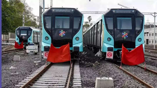 Mumbai Metro: भूमिगत मेट्रोला विलंब? गाड्यांच्या चाचण्या अद्याप सुरुच, २ डेडलाइन आधीच हुकल्या