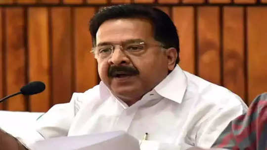 Ramesh chennithala: वाद संपवा, कामाला लागा; कॉंग्रेसचे प्रभारी रमेश चेन्नीतला यांचे पदाधिकाऱ्यांना निर्देश