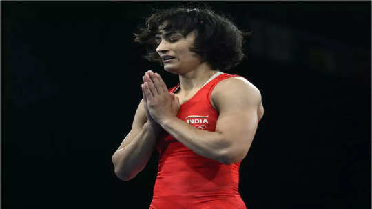 Vinesh Phogat Retirement : धैर्य मातीमोल, ताकद संपली, अलविदा कुस्ती; अपात्रतेनंतर विनेश फोगाटचा धक्कादायक निर्णय