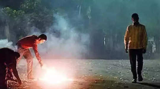 Firecrackers Ban: फटाक्यांच्या विक्रीवर दिल्लीत बंदी; दिवाळीपूर्वीच केजरीवाल सरकारचा मोठा निर्णय