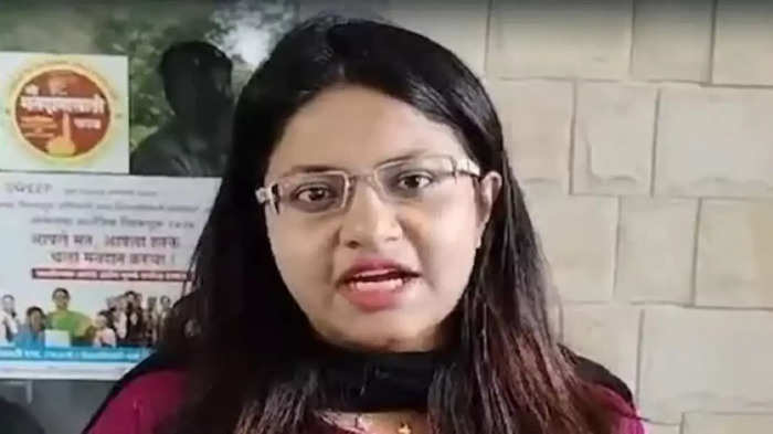 puja khedkar