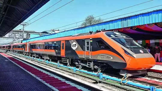 Vande Bharat Express: पुणे-हुबळी 'वंदे भारत'ला उद्या ग्रीन सिग्नल; थांबा कुठे? किती भाडे? वाचा एका क्लिकवर