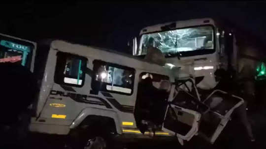 Rajasthan Accident: नोकरीच्या शोधात पालीला निघालेल्या मजुरांच्या जीपची टँकरला धडक, ८ जणांचा मृत्यू, २३ जखमी