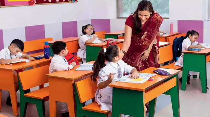 contract teacher in maharashtra