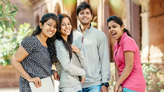 Indian students in USA: अमेरिकेत भारतीयांचा डंका! अमेरिकेच्या शिक्षण संस्थांमध्ये सध्या ३.३ लाखांहून अधिक भारतीय