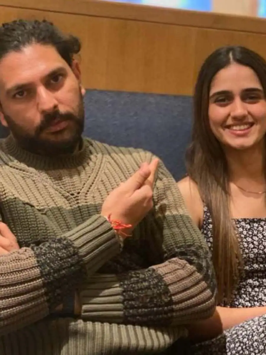 इसे कहते हैं भाई! सौतेली बहन संग तस्वीरें कीं शेयर, युवराज सिंह ने राखी पर यूं लुटाया प्यार