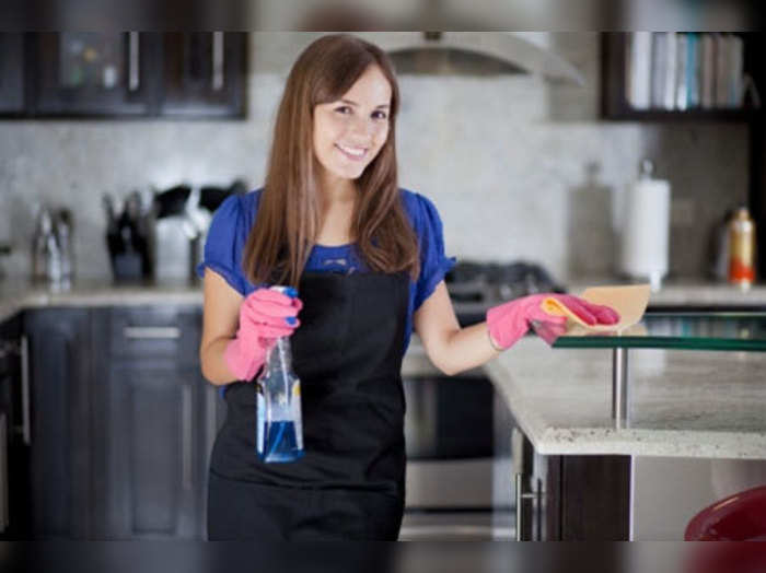 Ways to clean your house on a weekend