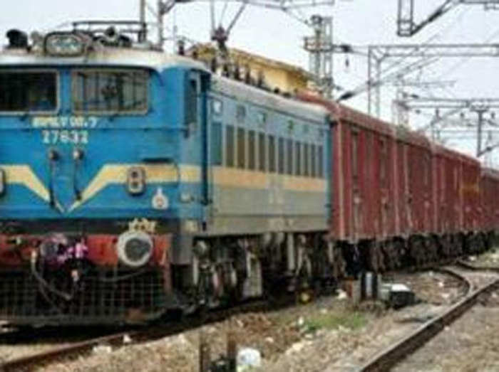 रद्द: 20 तक रद्द रहेंगी उत्तर रेलवे की 10 पैसेंजर ट्रेनें - Northern Railway  10 Passenger trains will be canceled | Navbharat Times