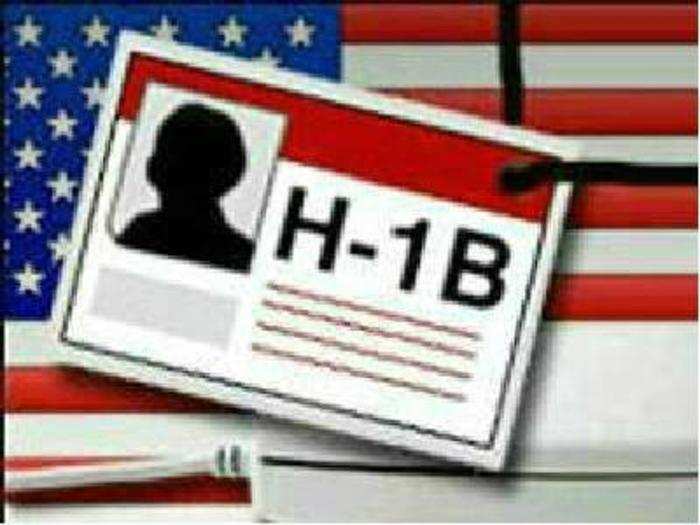 USમાં H-1B વિઝા તપાસમાં ઇન્ફોસિસ, TCSને ક્લીન ચિટ
