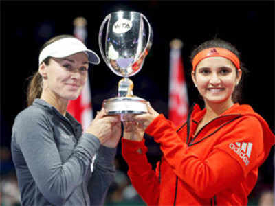सानिया मिर्ज़ा और मार्टिना हिंगिस की जोड़ी ने जीता WTA फाइनल 