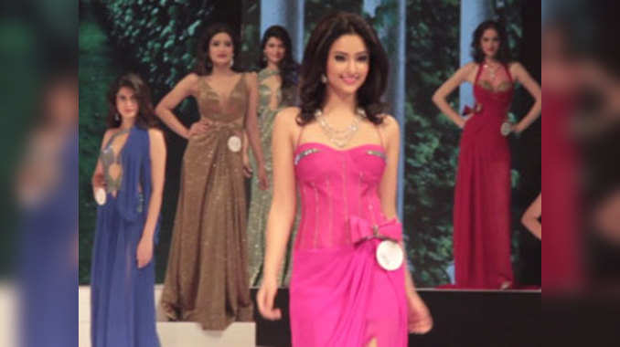 Dresses designed by Mandira Wirk for fbb Femina Miss India Delhi 2015 