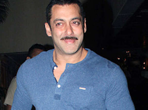 Which actress rejected Salman Khan 25 years ago