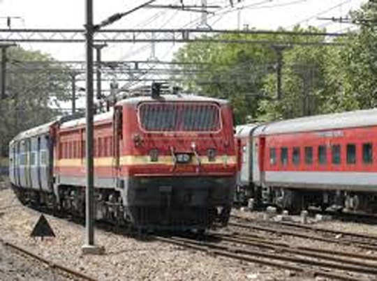 गाजीपुर-आनंद विहार के बीच दौड़ेगी सुहेलदेव एक्सप्रेस - Suheldev express  will run between Gajipur city and Anand vihar rly station - Navbharat Times