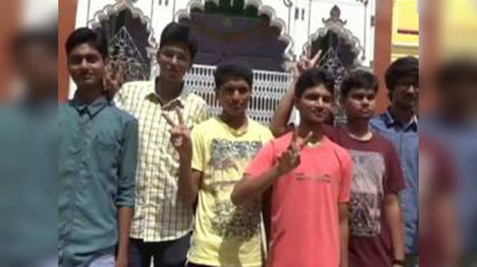 बिहार के एक गांव में 14 छात्रों ने किया आईआईटी-जेईई के लिए क्वालीफाई 