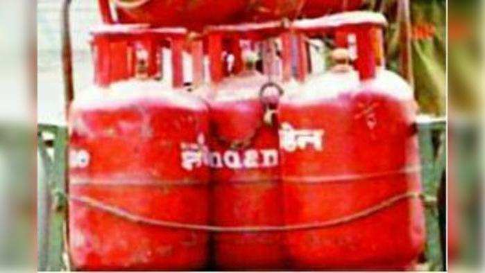 LPG સિલિન્ડર પર એકસમાન ટેક્સની માંગ