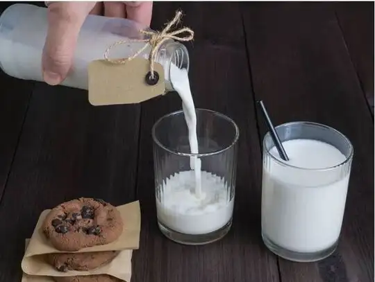 तो इसलिए जरूरी है हर किसी के लिए दूध पीना - 5 health benefits of milk -  Navbharat Times