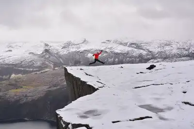 explore-the-most-adventurous-mountain-edges-in-the-world