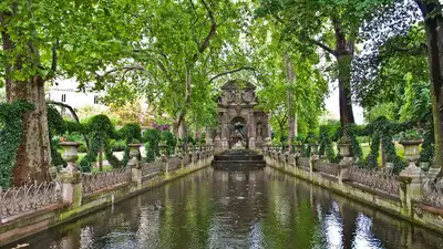 famous-places-in-paris