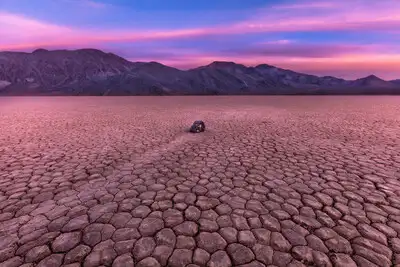racetrack-playa-death-valley